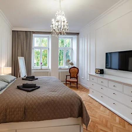 La Mucha Apartment *
